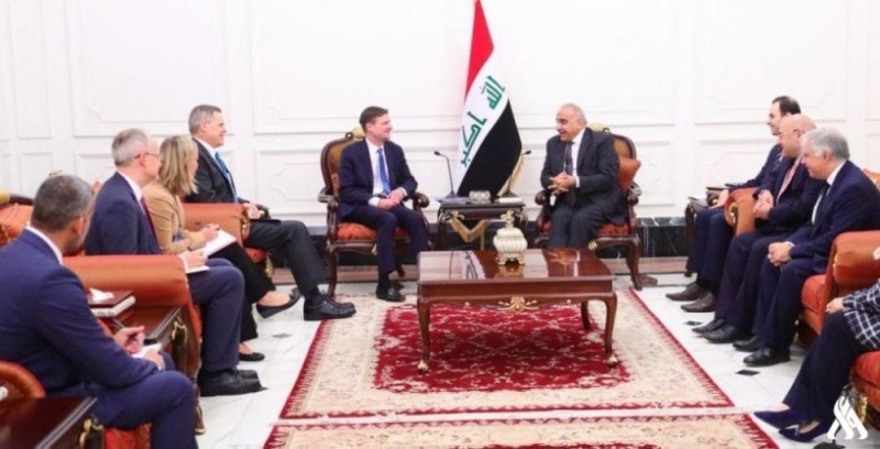 رئيس الحكومة العراقية يبحث مع ديفيد هيل الشراكة الاستراتيجية