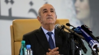 الرئيس الجزائري يعد بتعديل الدستور وإصلاح الحكم 