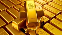 ارتفاع سعر أوقية الذهب بنسبة ضئيلة