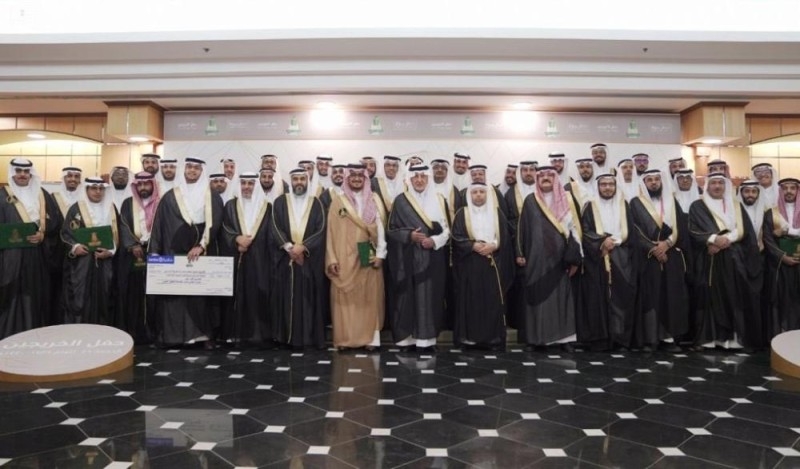 أمير مكة يشهد تخريج دفعة جديدة بجامعة الملك عبدالعزيز