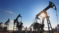 استقرار النفط مع تراجع المخاوف من كورونا