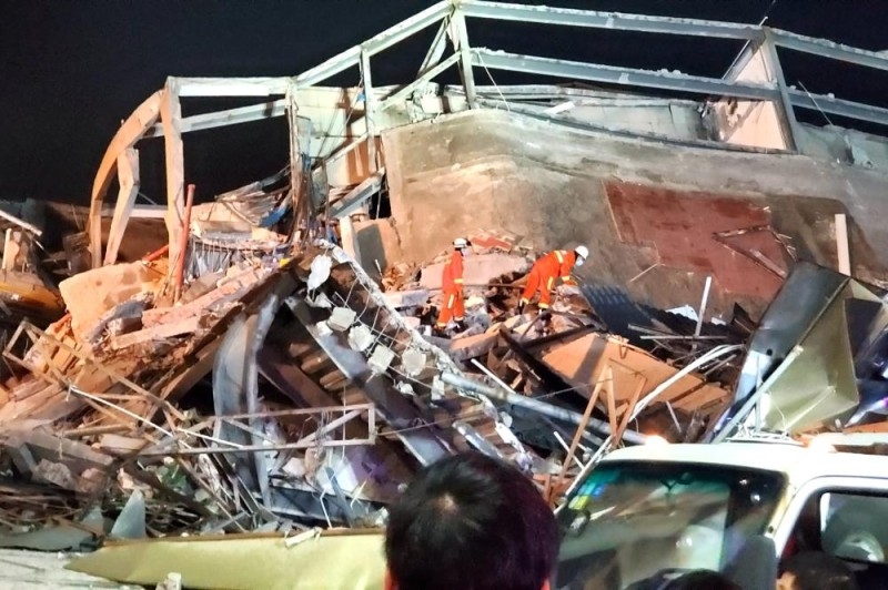 4 قتلى إثر انهيار فندق للحجر الصحي بالصين