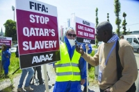 قطر تواصل قهر وإذلال العمال الأجانب
