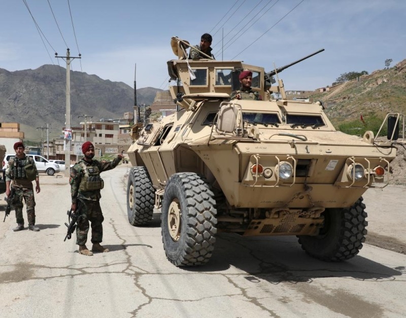 القوات الأفغانية تقتل 13 مسلحاً من طالبان 