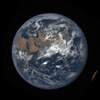 صورة فضائية تحدد ملامح الأرض