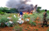 كينيا تطالب الصومال بتحقيق في حادث تحطم "طائرة الشحن"