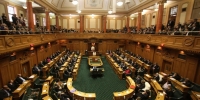"قانونية" الإغلاق الصحي في نيوزيلندا تحت التشكيك