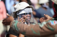 ارتفاع حالات الإصابة والوفيات بكورونا في جنوب إفريقيا