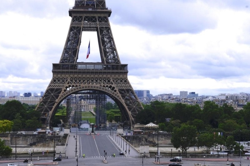 فرنسا تسجل أدنى حصيلة يومية من وفَيات «كورونا»