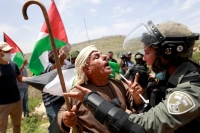 الاحتلال يعتقل ٣ فلسطينيين في "يعبد"