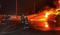 «مدني جدة» يسيطر على حريق شاحنة بترولية واصابة قائدها