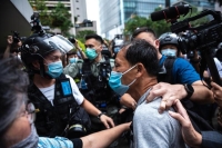 شرطة هونج كونج تعتقل 53 شخصا خلال احتجاجات