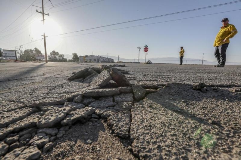 زلزال بقوة 5.8 ريختر يضرب شرق كاليفورنيا الأمريكية