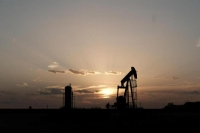 ارتفاع النفط مدعوما بتعافي الاستهلاك الأمريكي