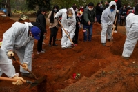 وفيات كورونا في البرازيل تتجاوز 80 ألفا