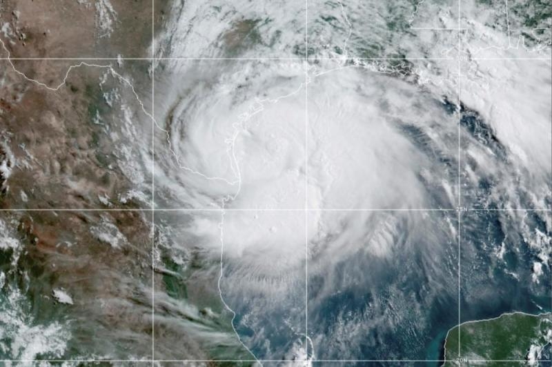 طوارئ في تكساس بسبب إعصار هانا