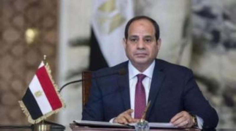 الرئيس المصري يدلي بصوته في انتخابات الشيوخ