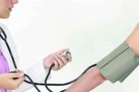 الأثرياء أكثر عرضة للإصابة بـ«ضغط الدم»