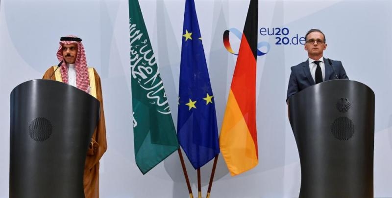 وزيرالخارجية يبحث مع نظيره الألماني ضرورة تمديد حظر السلاح على إيران