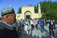 الصين تدمر آلاف المساجد في شينجيانغ في محاولة لدمج الإيغور قسرا