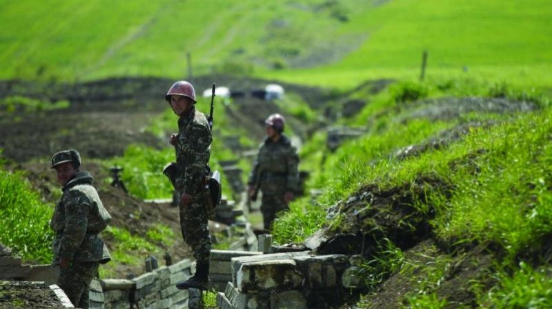 أرمينيا مستعدة لوقف القتال وتحذر من «مجزرة تركية»