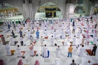 السماح للمواطنين والمقيمين بالصلاة في المسجد الحرام لأول مرة منذ سبعة أشهر