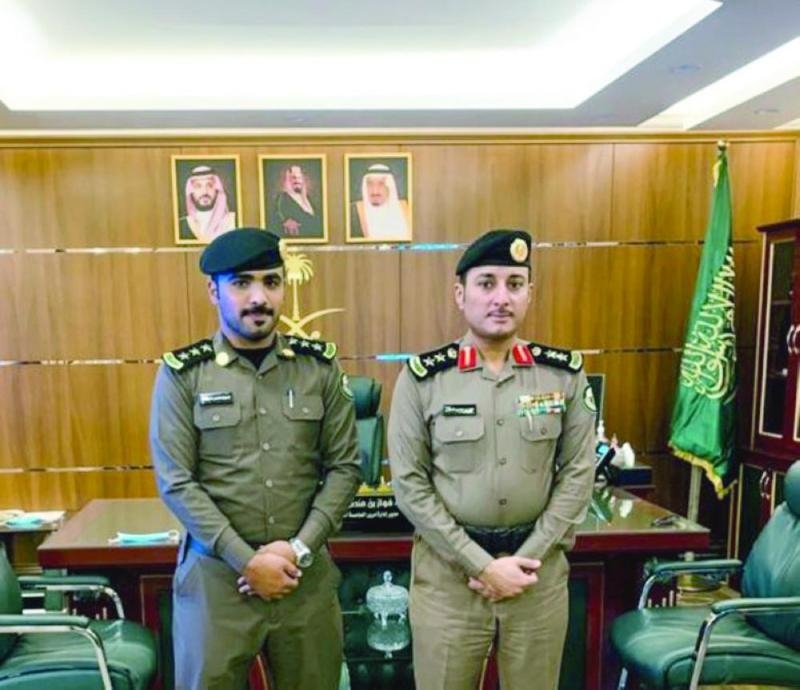 «الحازمي» يقلد 3 ضباط رتبهم الجديدة