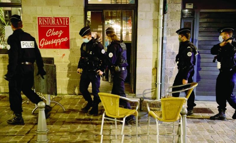 الشرطة الفرنسية تطلق عمليات ضد متطرفين