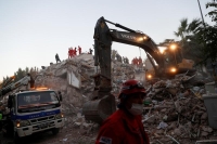 ارتفاع حصيلة قتلى زلزال تركيا إلى 35 شخصا