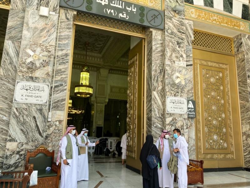 150 موظفا لتطبيق إجراءات السلامة على أبواب الحرم المكي