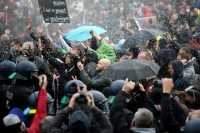 ألمانيا.. القبض على 365 من المحتجين على قيود كورونا 