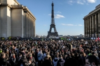 فرنسا تعلن 3 مراحل لتخفيف قيود كورونا