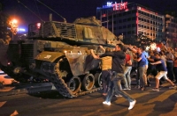 إجماع أوروبي لمعاقبة تركيا «الحليف المراوغ»