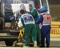 حادث مروع لجروجان يتسبب في توقف سباق البحرين