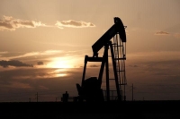 النفط يستقر مع تزايد إصابات وإغلاقات كورونا