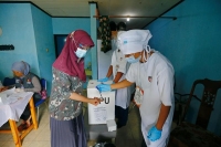 رغم الجائحة.. الإندونيسيون يصوتون في الانتخابات المحلية