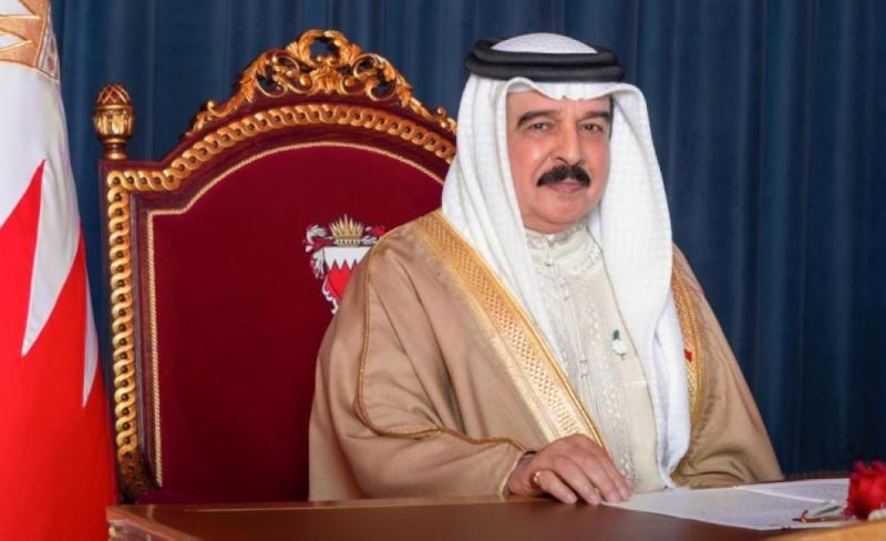 ملك البحرين في اليوم الوطني : سنوفر لقاح كورونا مجانًا