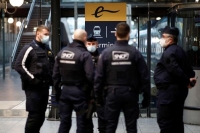 باريس.. القبض على 5 أشخاص نظموا حفلات وتغريم 93 مشارك