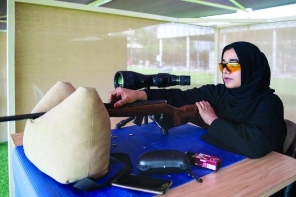 110 سيدات في بطولة فزاع للرماية