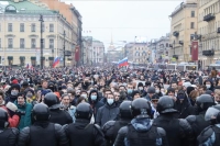 الاحتجاجات الروسية ضربة البداية لإنهاء الحقبة البوتينية