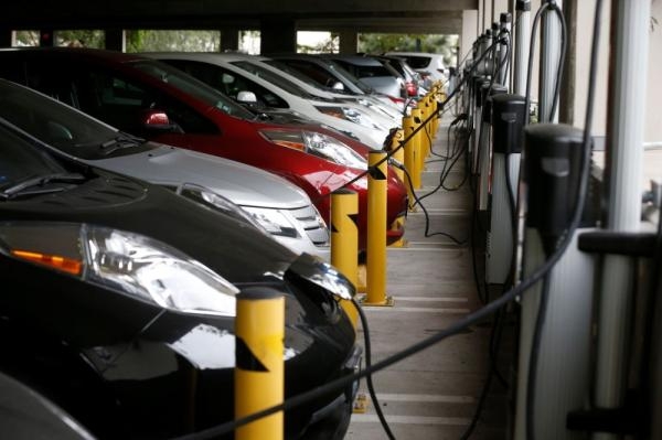 تخصيص حصة ثابتة للسيارات الكهربائية ينطوي على تكلفة عالية