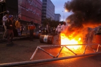 لبنان.. الاحتجاجات ضد الطبقة السياسية تتواصل في يومها الثالث