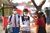 وسط إجراءات صارمة .. تايلاند تعيد فتح المدارس