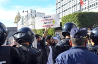 قوى سياسية تتحرك في البرلمان التونسي لسحب الثقة من الغنوشي