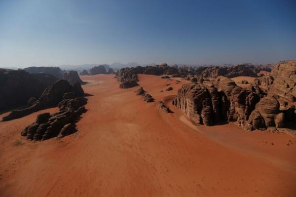 محطة الهيدروجين الأخضر في الصحراء السعودية تهدف إلى زيادة قوة الطاقة النظيفة