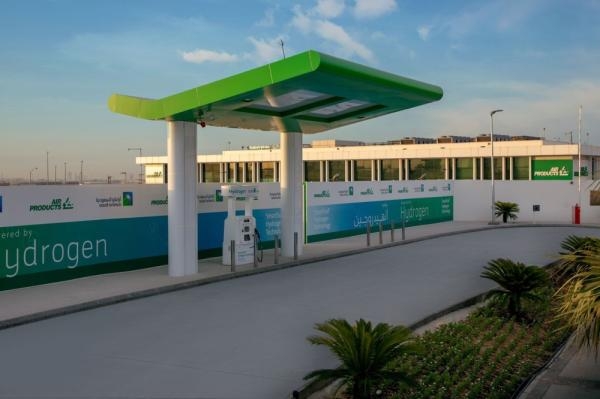 محطة الهيدروجين الأخضر في الصحراء السعودية تهدف إلى زيادة قوة الطاقة النظيفة
