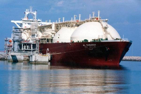 اندفاع قطاع النفط نحو الاستثمار في الغاز ينطوي على مخاطر