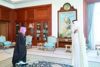 وزير الخارجية ينقل تحيات الملك وولي العهد إلى أمير قطر