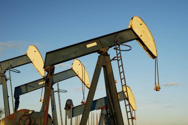 بيكر هيوز: توقف واحدة من منصات النفط الأمريكية في الأسبوع الأخير