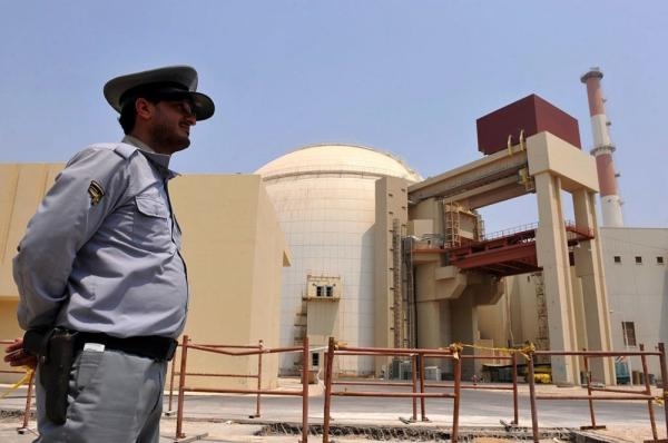 خبراء: إيران تمتلك القنبلة النووية.. والاستخبارات تضلل الأمريكيين